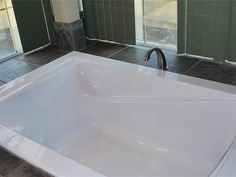 2685 Hillside Dr — Photo 18