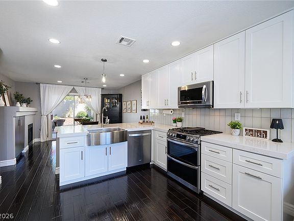 3rd image of 10228 Amber Hue Ln