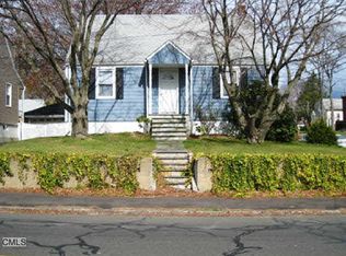 450 Jennings Rd, Fairfield, CT 06824