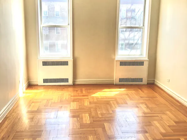 1900 Quentin Road image 14 of 17