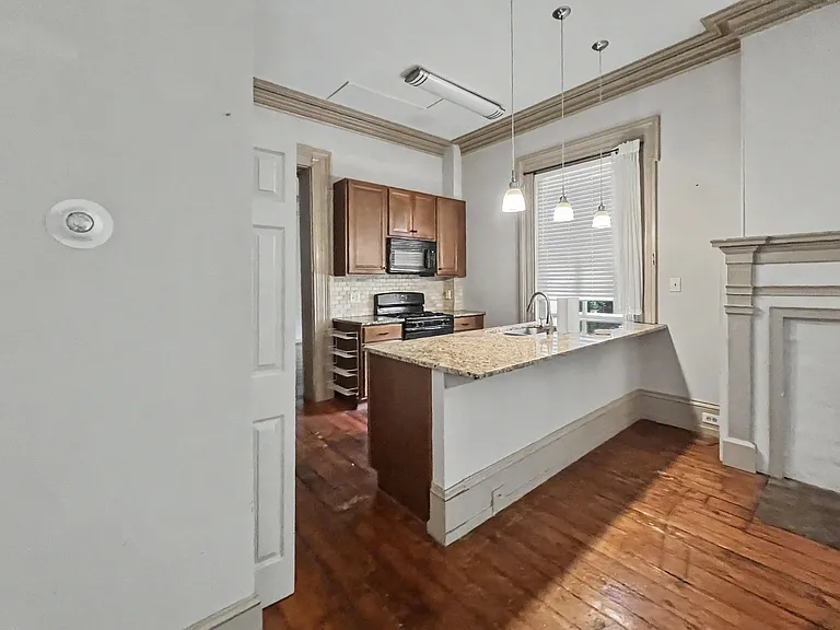 428 N Church St — Photo 10
