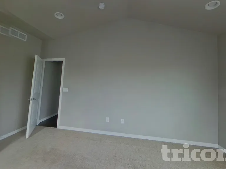 1804 Ruddlesway Dr — Photo 7