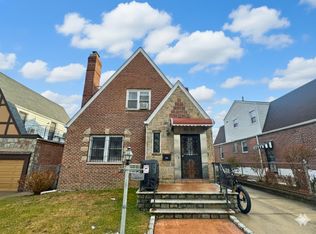62-63 Ellwell Cres FLOOR 1, Rego Park, NY 11374