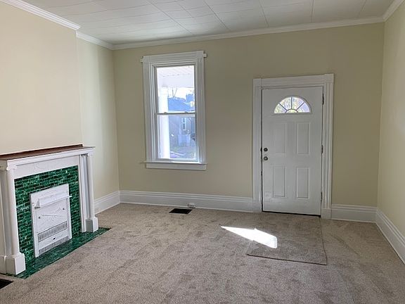 2nd image of 813 Thornton St