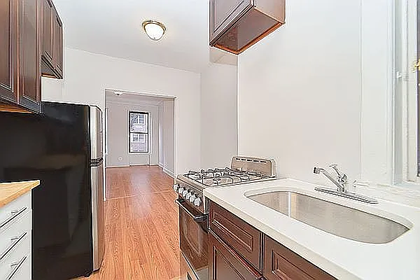 Rented by Living New York | media 9