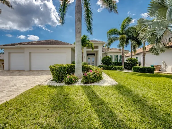 818 Montclaire Ct, Cape Coral, FL 33904