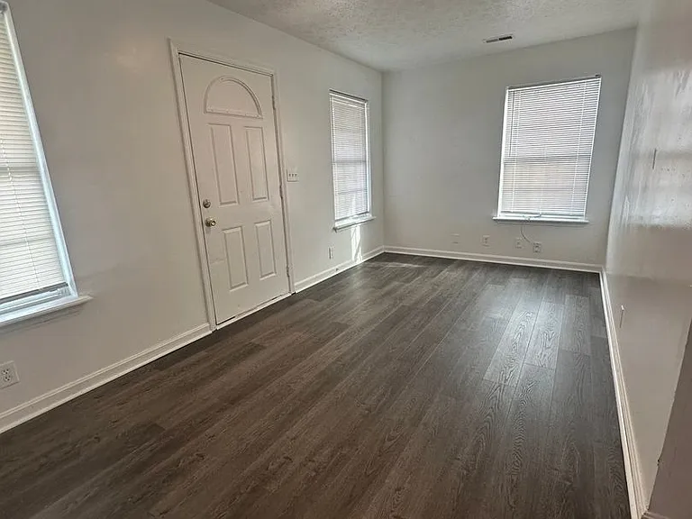 4220 Sunset Ave — Photo 21