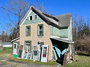 67 Humphrey Rd, Dalton, PA 18414