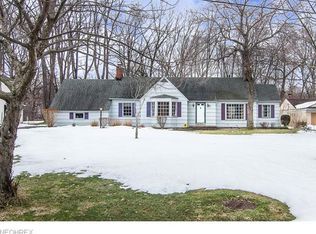 7691 Treelawn Dr, Brecksville, OH 44141