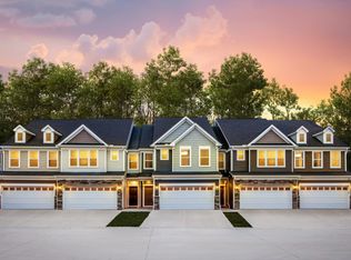 832 Woodside Dr, Westlake, OH 44145