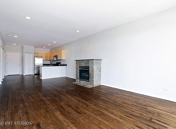 2nd image of 6135 N Broadway St APT 304