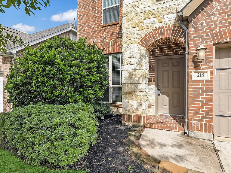 218 Kinnerly Peak Pl — Photo 35