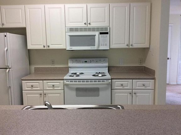 4th image of 1153 Town Center Dr APT 202