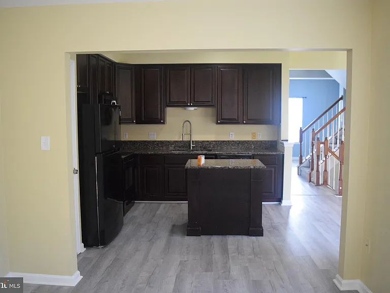 326 Larose Dr — Photo 10