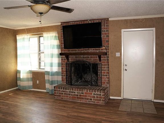 2nd image of 313 Linda Dr