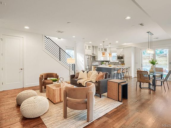 2nd image of 2747 W 25th Avenue