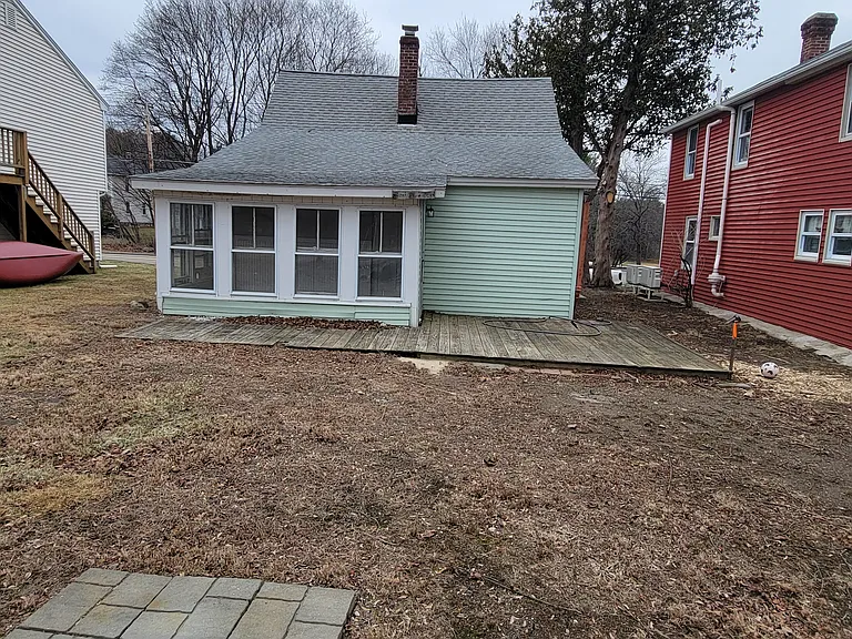 34 E Main St — Photo 2