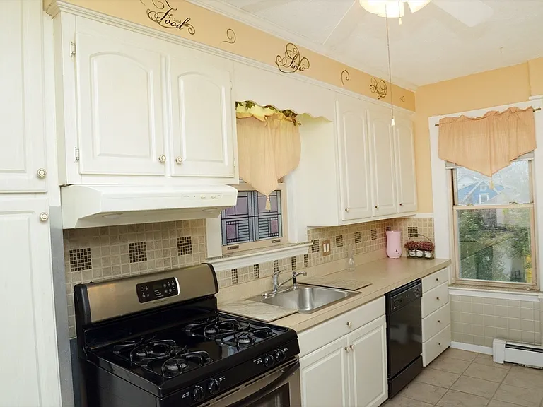 25 Baltimore St #2/3 — Photo 6