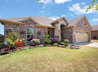 810 Carmen Ana Ave, Grandview, TX 76050