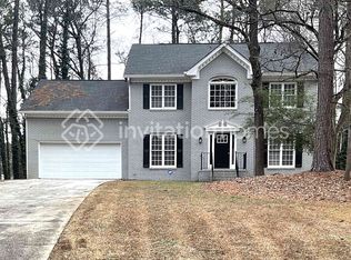 3339 Woodrock Ln, Snellville, GA 30078