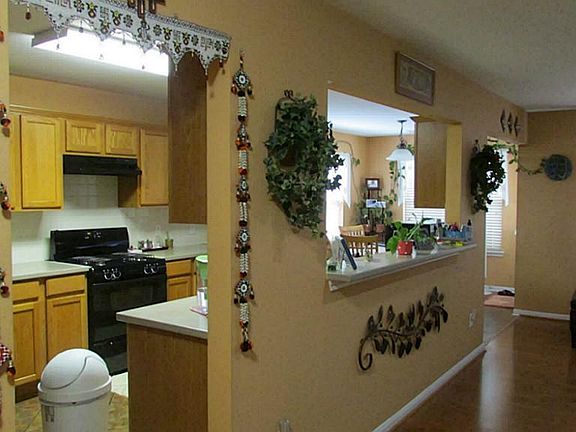 4th image of 10314 Devinwood Dr