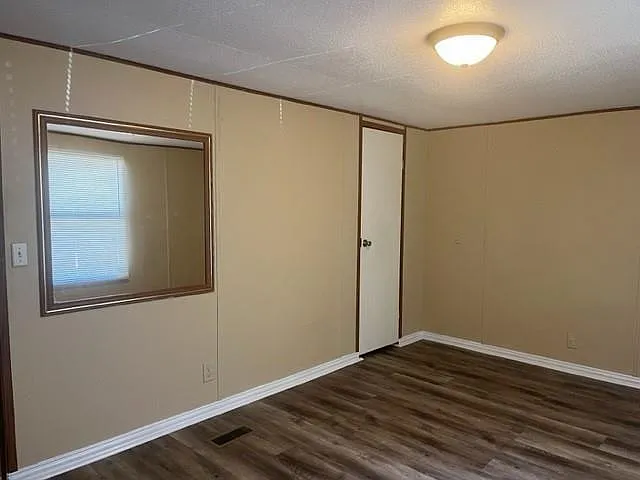 13206 Captain Cir — Photo 11