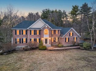 11 Misty Lane, Londonderry, NH 03053