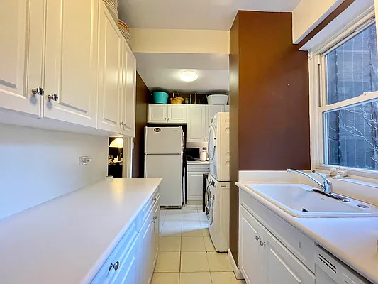 Rented by Rachel Realty | media 3