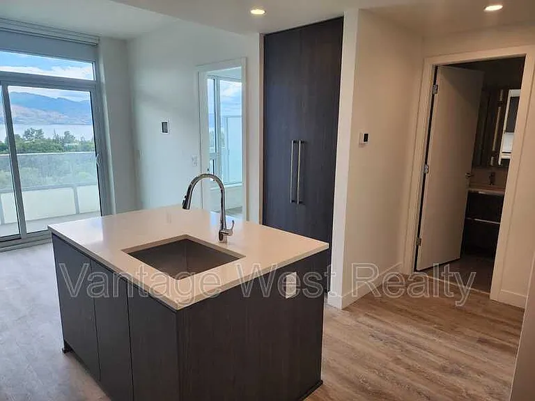 1626 Water St #1105 — Photo 6