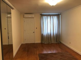 2423 E 28th St, Brooklyn, NY 11235