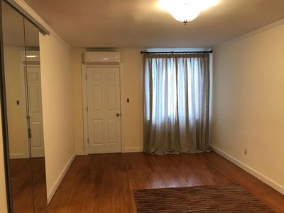 2423 E 28th St, Brooklyn, NY, 11235