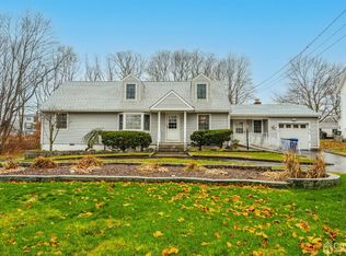 33 Tennent Rd, Morganville, NJ 07751