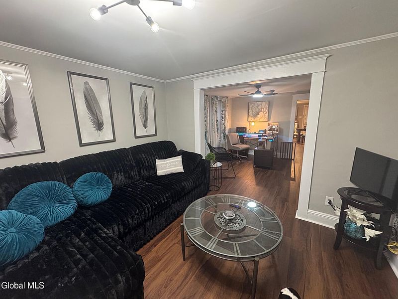 4th image of 603 1st Street