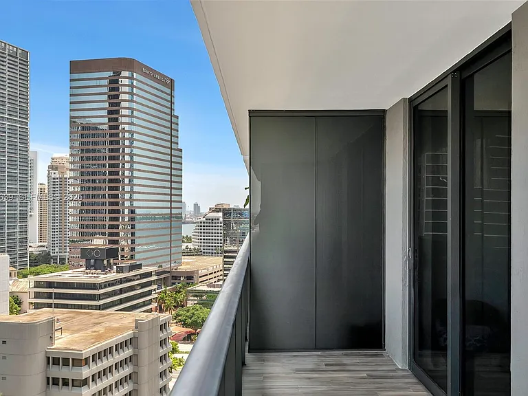 801 S Miami Ave #4100 — Photo 1