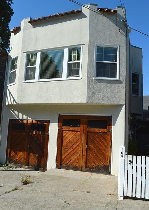 1st image of 104 Bonita St