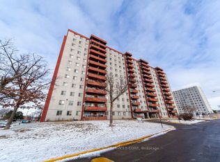 50 Lotherton Ptwy #402, Toronto, ON M6B 2G7