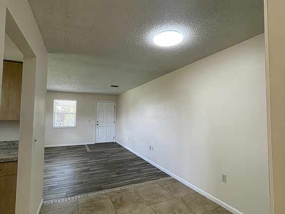5th image of 544 SW 35th St #17097773