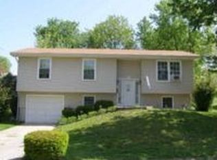 8 Georgetown Ct, Union, MO 63084