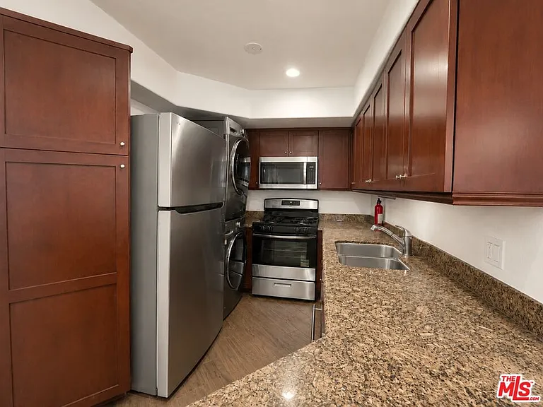 6140 Monterey Rd #208 — Photo 5