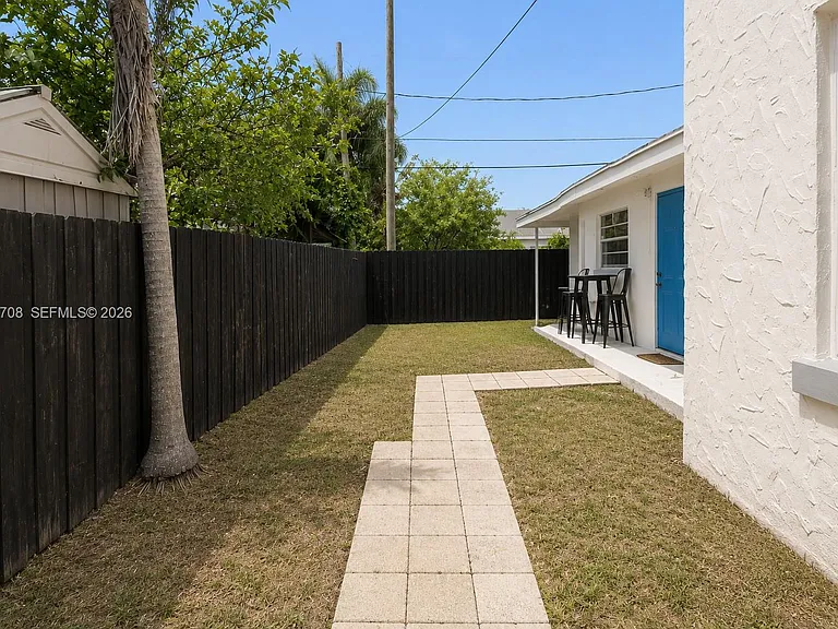 2272 SW 11th Ter — Photo 24