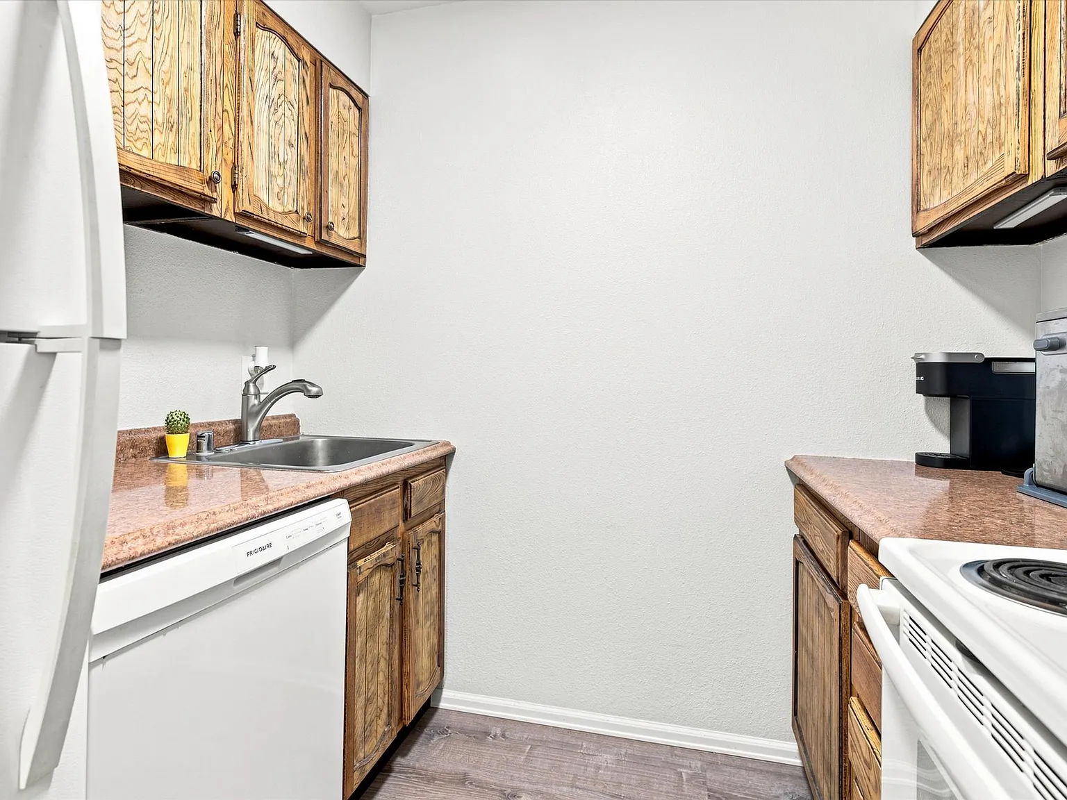 2 bed, 788 sqft, $1,950 — Photo 4