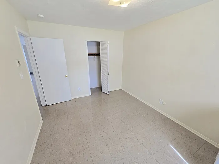 406 Bosley Ave #B — Photo 9