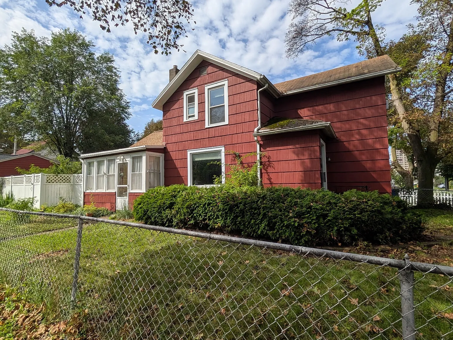 3 bed, 1058 sqft, $2,250 — Photo 1