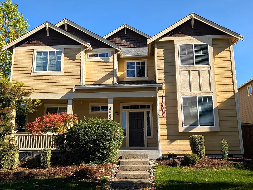 8609 15th Ave SE