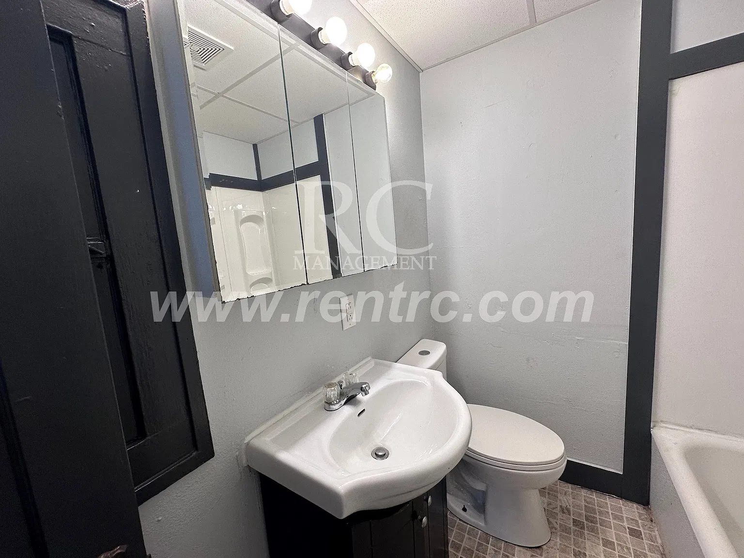 2 bed, 900 sqft, $795 — Photo 4