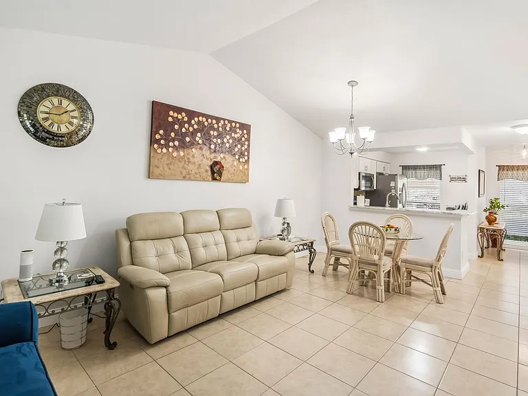 314 Knottwood Ct — Photo 12