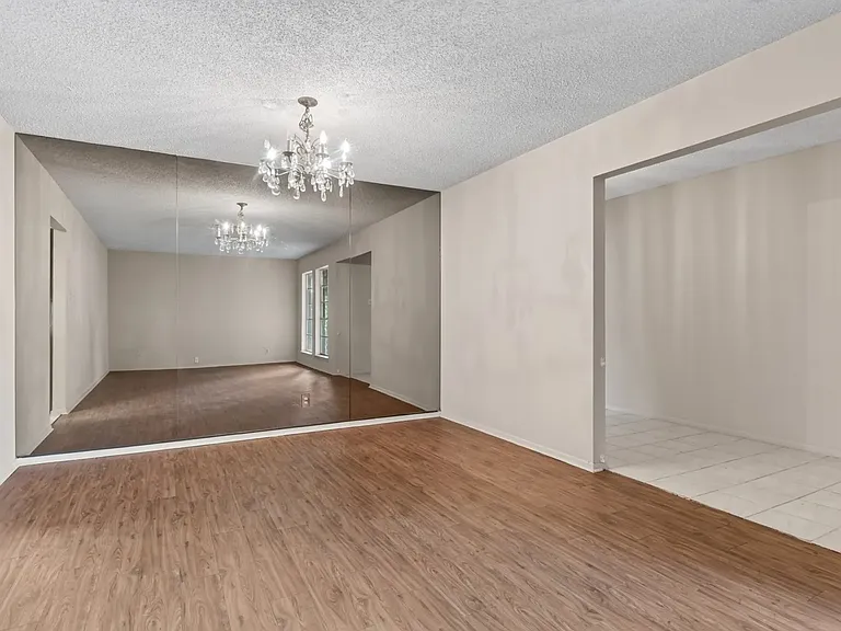 143 Forrest Trl — Photo 5