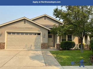 1840 Windward Dr, Medford, OR 97501