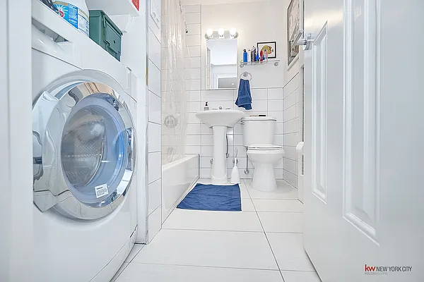 Rented by Keller Williams NYC | media 27