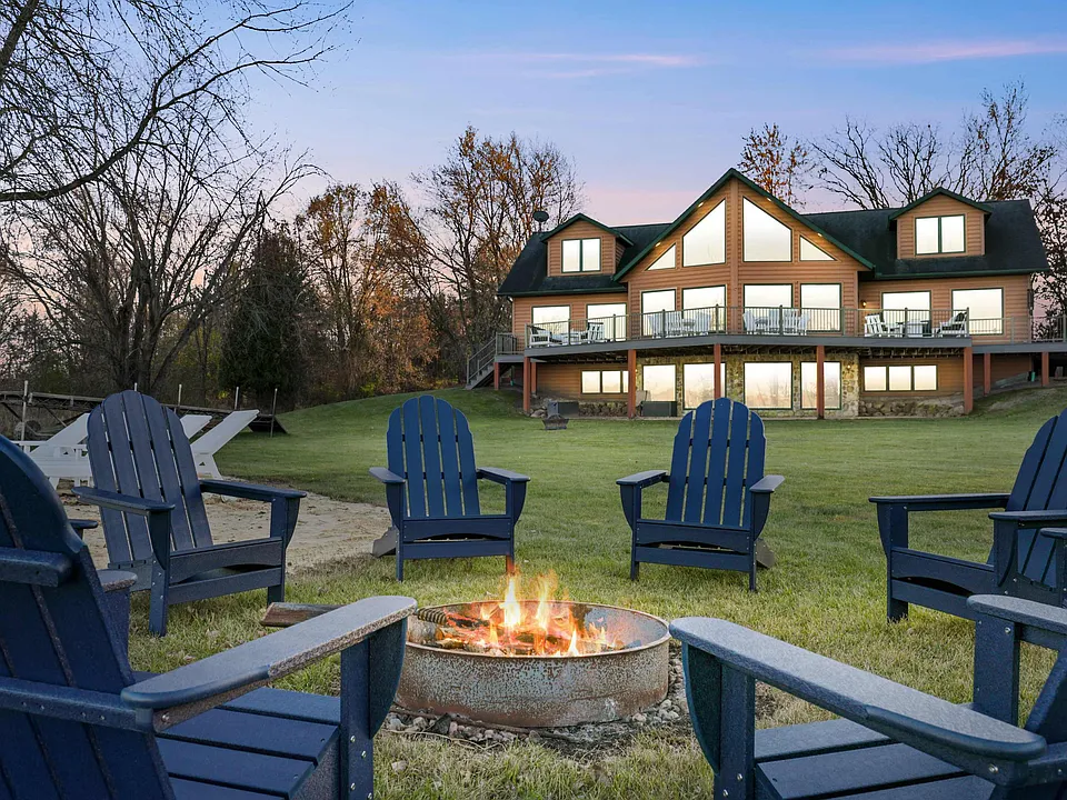 222 Grouse Dr